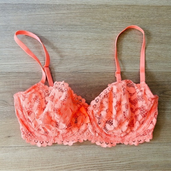 Victoria's Secret Orange/ Peach Very Sexy Unlined Demi Lace Bra - Picture 1 of 6